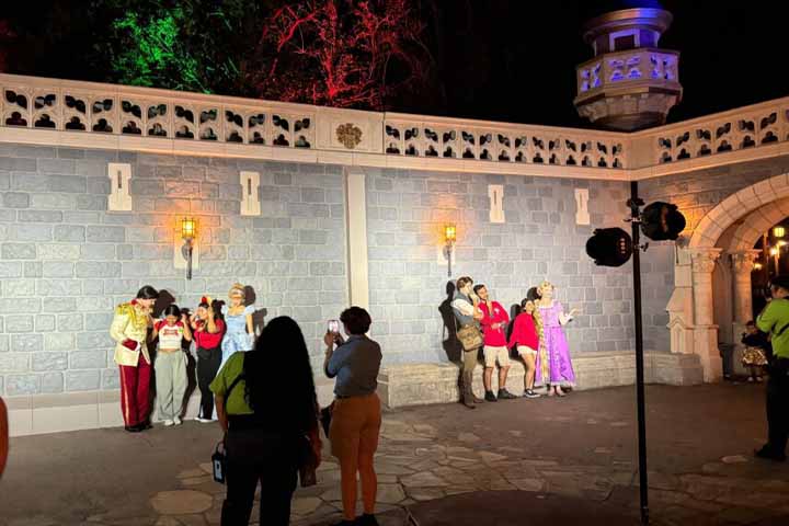 princess-and-prince-at-magic-kingdom